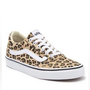 Women’s Ward Leopard Vans Size 9